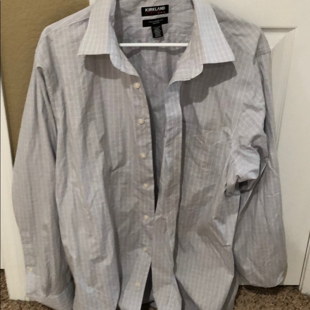 Men’s long sleeve shirt